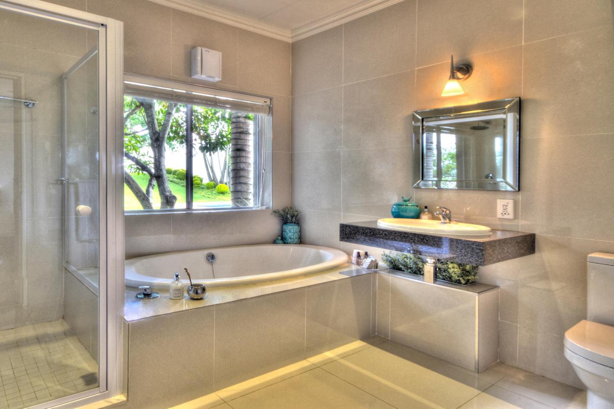 Loerie'S Call Guesthouse Mbombela Bagian luar foto