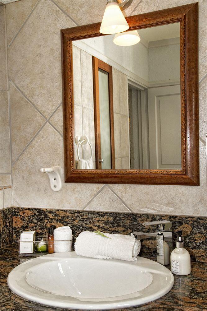 Loerie'S Call Guesthouse Mbombela Bagian luar foto
