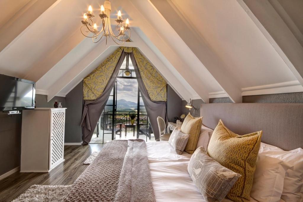 Loerie'S Call Guesthouse Mbombela Bagian luar foto